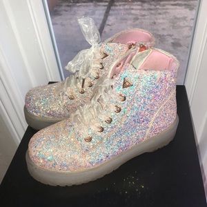 YRU boots
